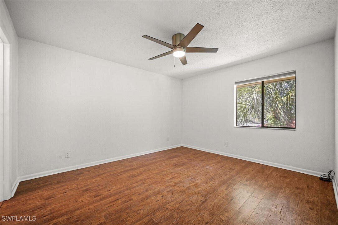 Primary Photo - 4603 Bayshore Dr