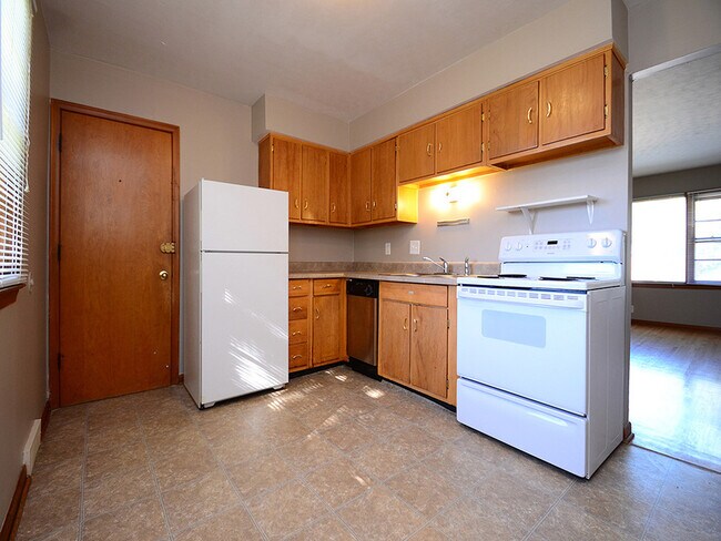 Foto del edificio - 8207 Grover St