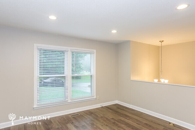 Foto del edificio - 941 Foxborough Rd