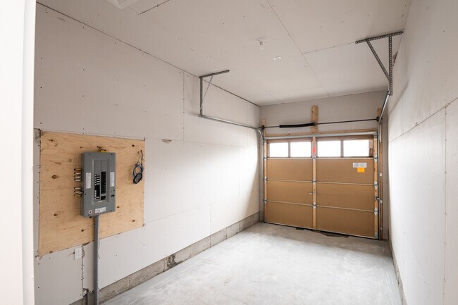 Photo du bâtiment - 16028 Simcoe St