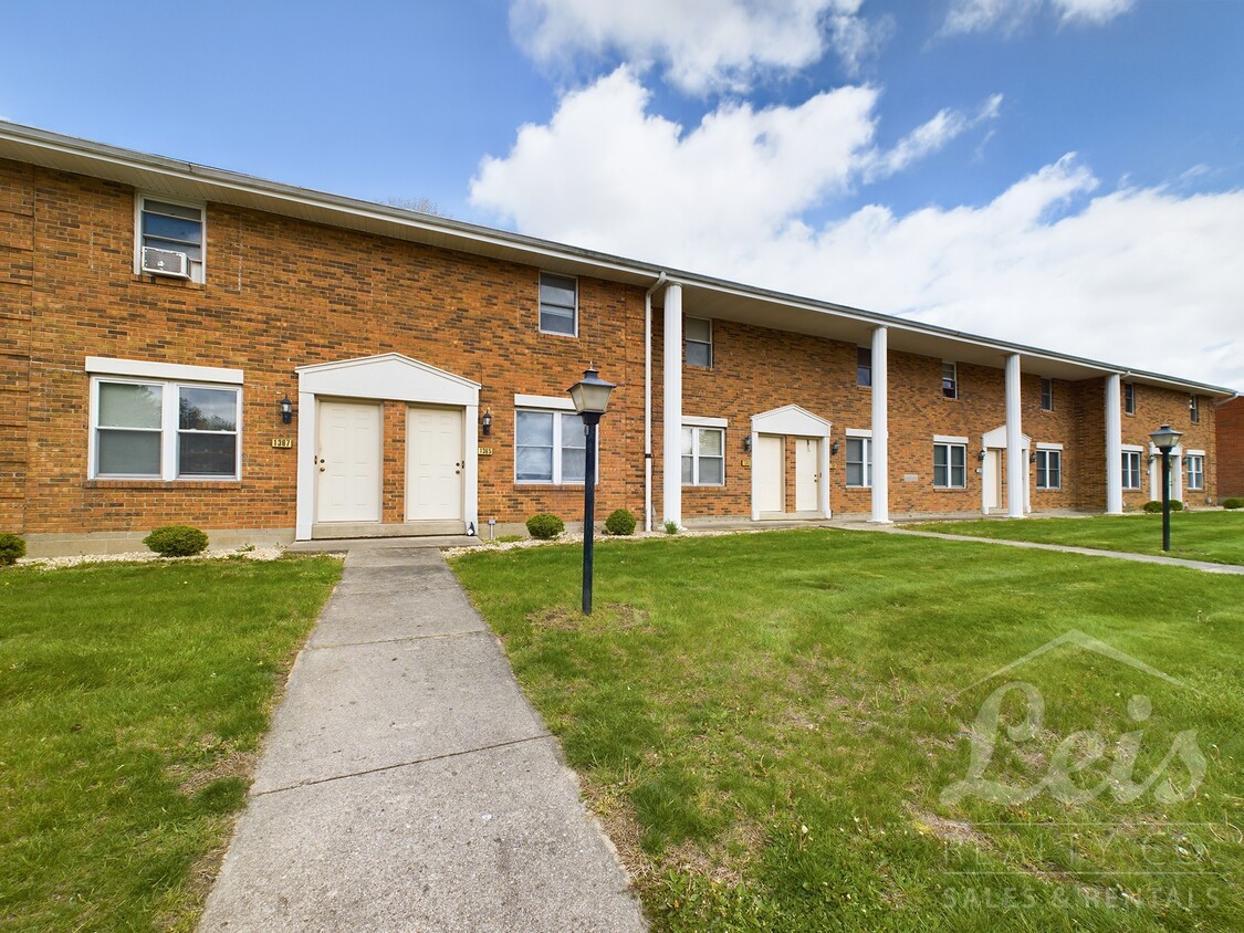 Primary Photo - 1365 Chippewa Dr