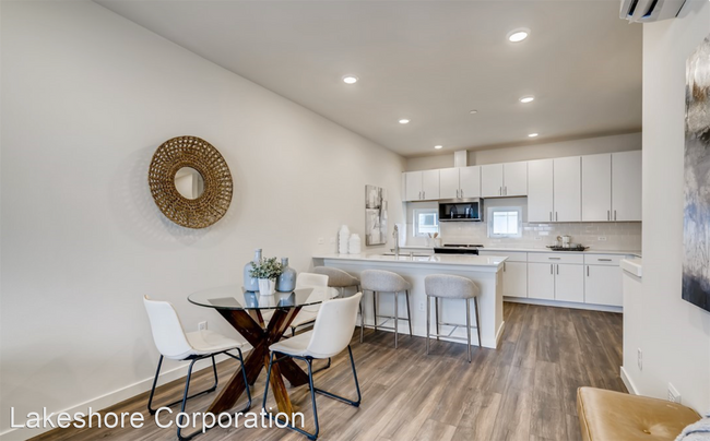 Building Photo - 3 br, 2 bath House - 7120B Beacon Ave S