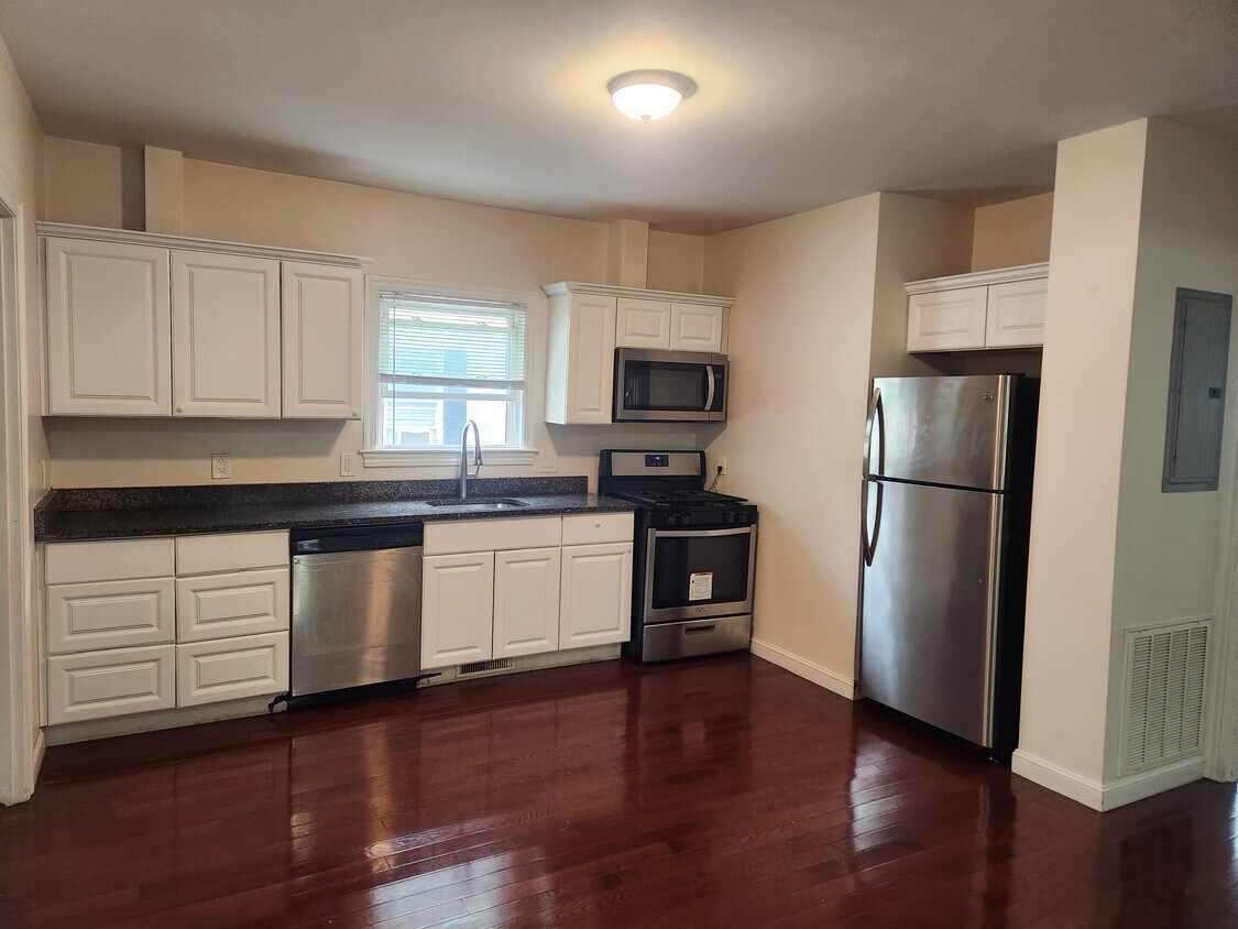 381 Green St Unit 1, Malden, MA 02148 Apartments in Malden, MA