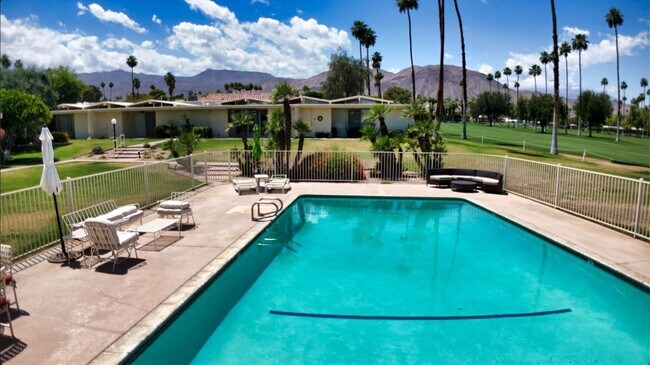Foto del edificio - 73700 Grapevine St