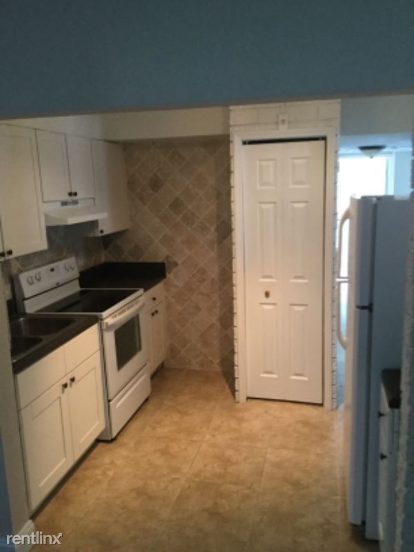Building Photo - 4 br, 2 bath House - 11439 119 Terrace North