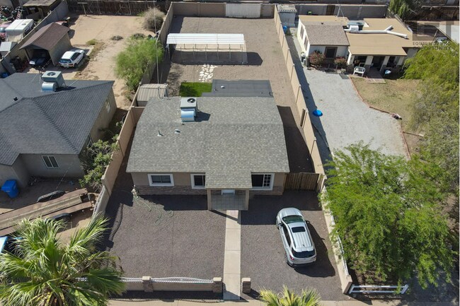 Building Photo - 2Bed/2Bath House at Van Buren St/27th Ave! Move-In Ready on 10/15/2026! – NO HOA! RV GATE!