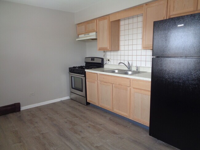 Foto del edificio - 7831 Roberts Rd
