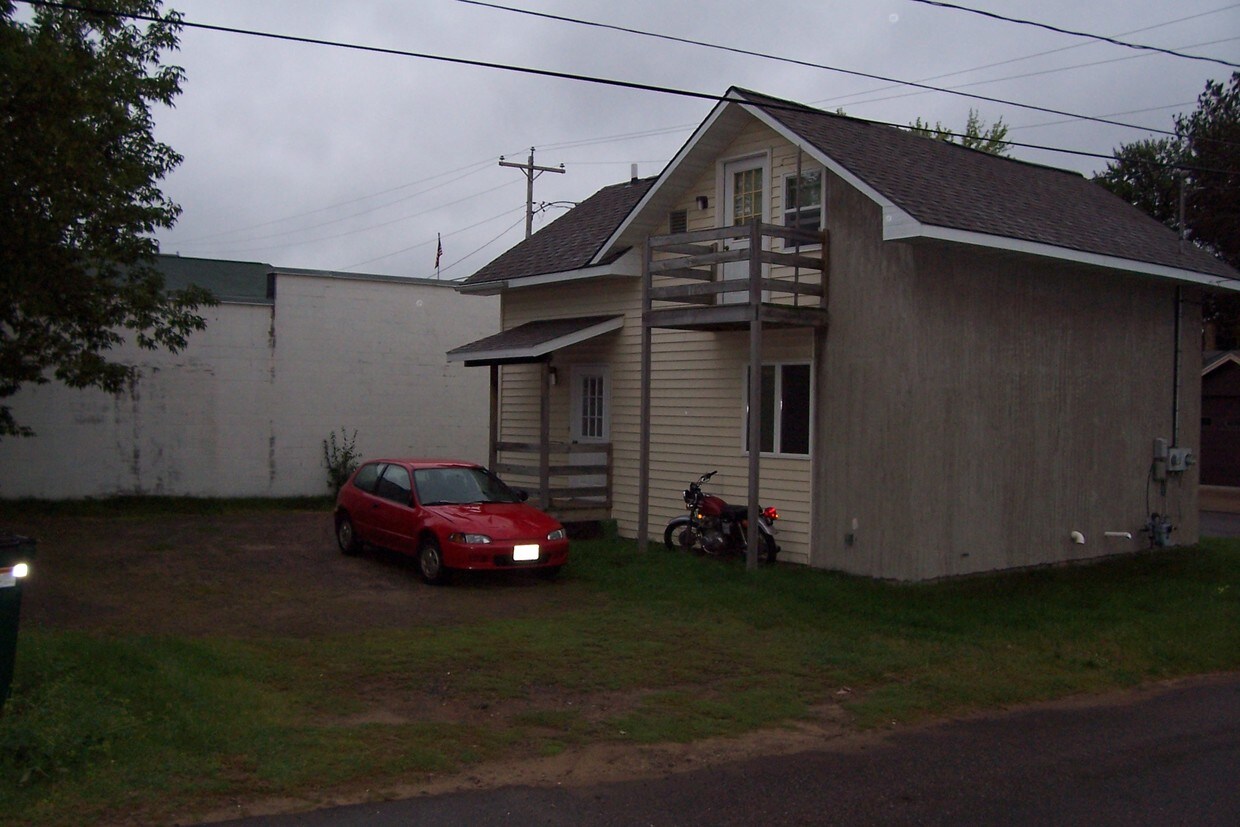 14 W Keenan St, Rhinelander, WI 54501 Apartments in Rhinelander, WI