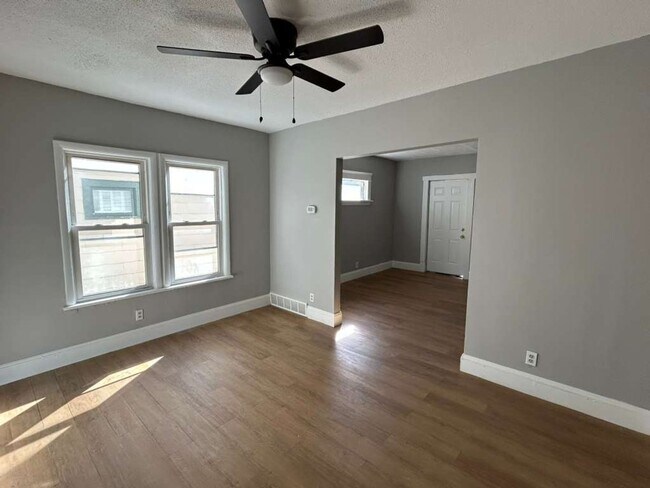 Foto del edificio - 1093 E 147th St