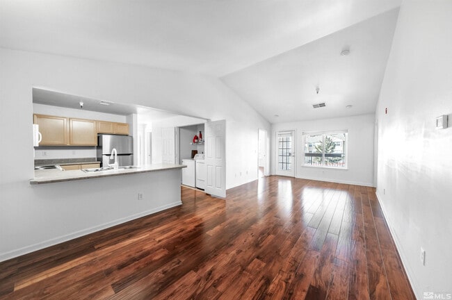 Building Photo - 200 Talus Way