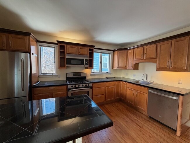 Building Photo - 67 Fairfax St