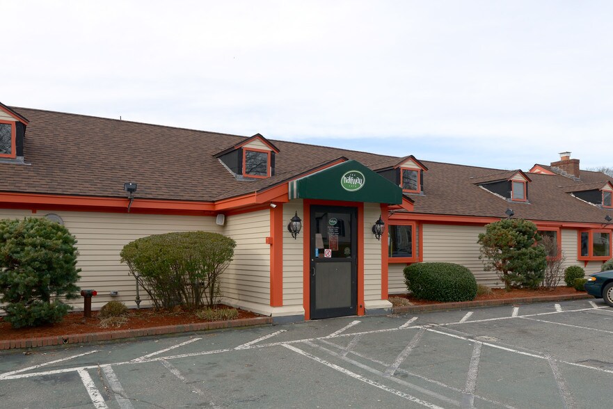 30 School St Holbrook, MA 02343 Rentals Holbrook, MA