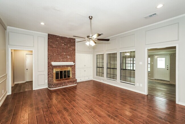 Foto del edificio - 716 Havencrest Dr