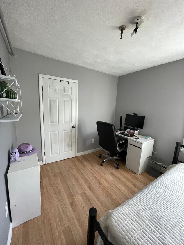 Foto principal - 174 Ives St
