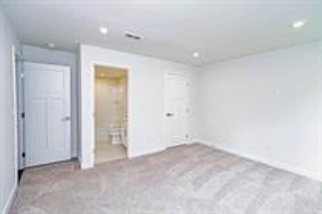 Building Photo - 15 Copper Run Dr