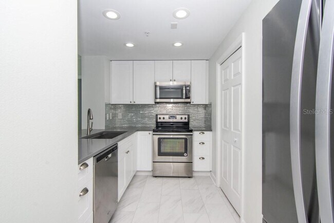 Foto del edificio - 345 Bayshore Blvd