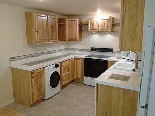 Foto del edificio - 11221 Billings Ave