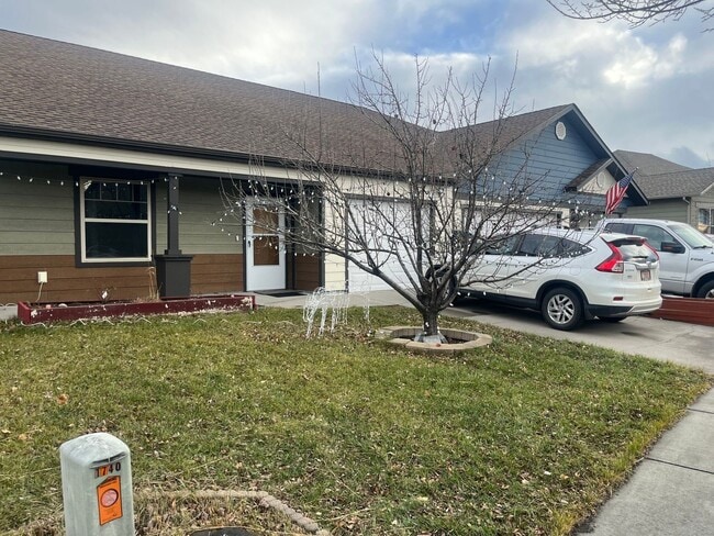 Foto del edificio - 1766 Buckrake Ave