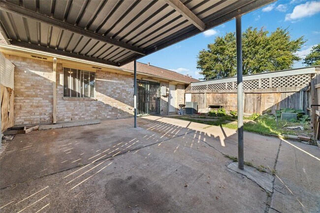 Foto del edificio - 7229 Cook Rd