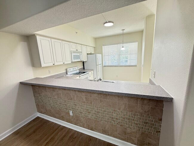 Building Photo - 90 San Juan Dr