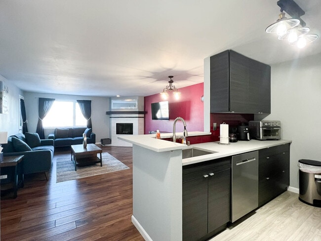 Photo - 201 Barrow St Townhome