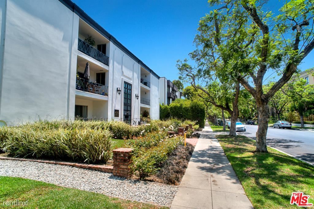 Foto principal - 416 N Oakhurst Dr