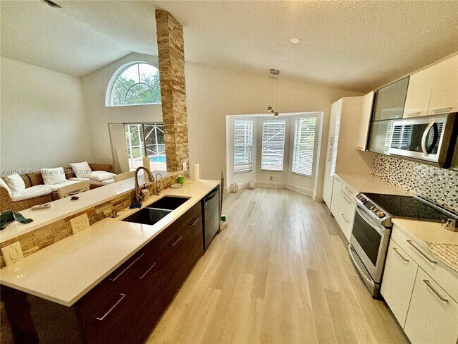 Foto del edificio - 151 Hammocks Dr