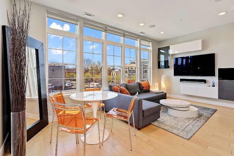 Foto principal - 1511 11th St NW