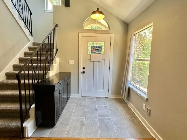 Building Photo - 4150 Forsythe Way
