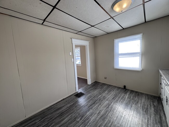 Foto del edificio - 124 Beard-N