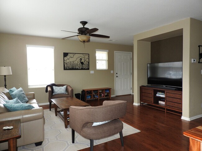 Building Photo - Central Park Home for Rent