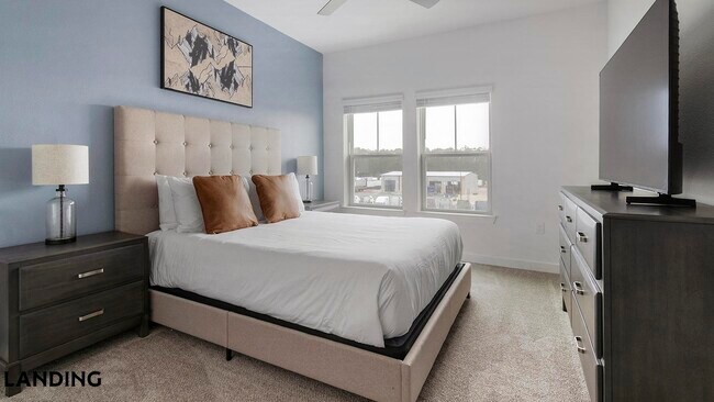 Foto del edificio - 12525 Tibbets Ln