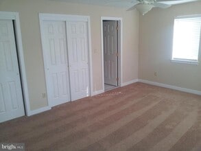 Building Photo - 8406 Westview Rd