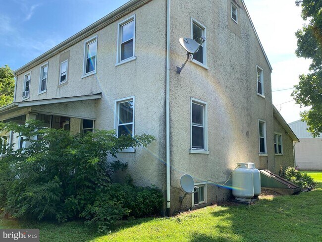 Foto del edificio - 102 W Christine Rd