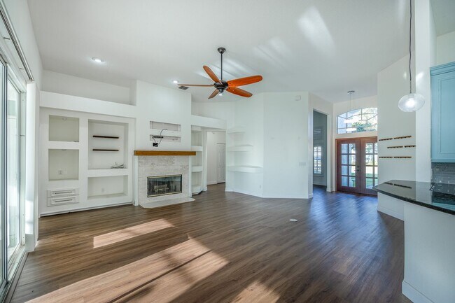 Building Photo - Cozy 4bed/3bath home FOR RENT in Windsor P...