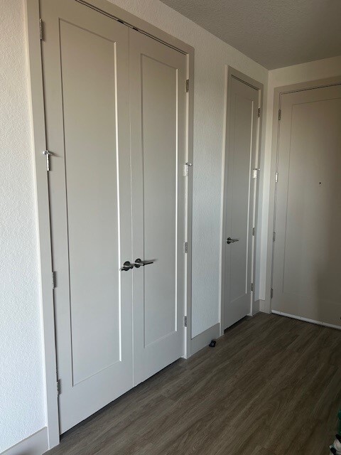 hall closets - 11800 Glass House Ln