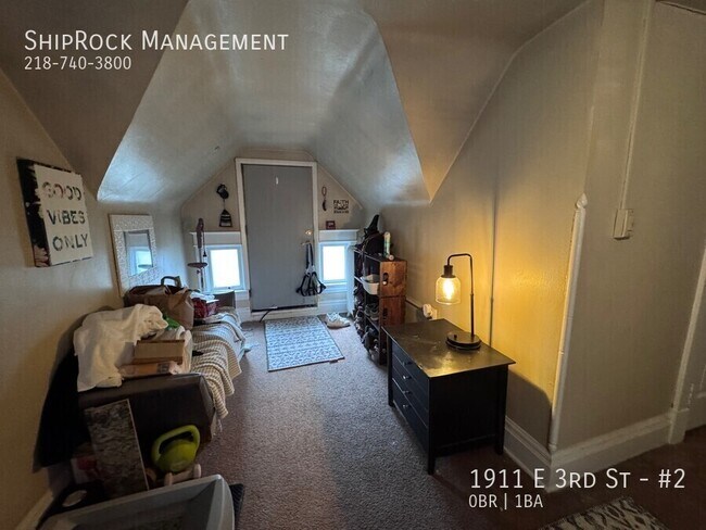 Foto del edificio - 1911 E 3rd St