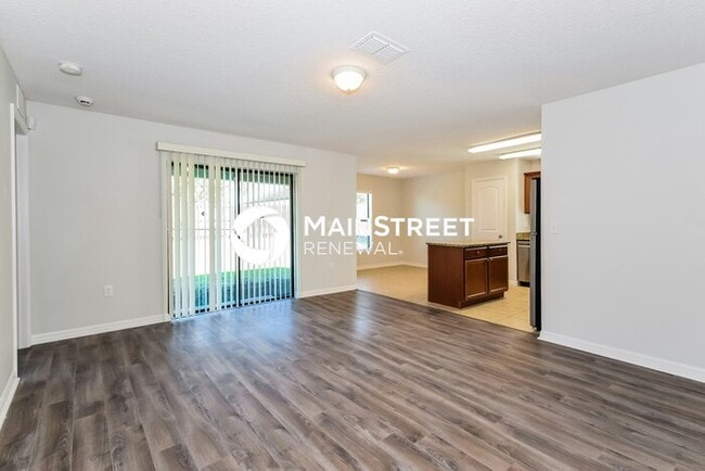 Building Photo - 3 Bedroom Pet-Friendly Home in Tavares, FL with Main Street Renewal