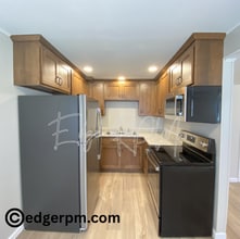 Building Photo - 211 Angie Dr