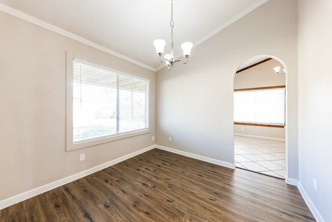 Foto del edificio - 6528 W Grandview Rd