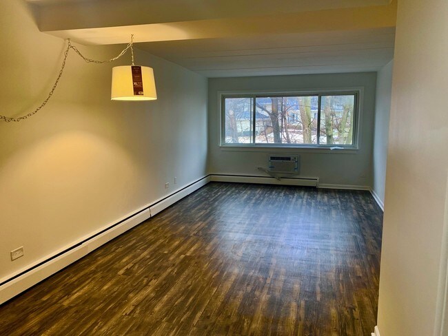 Building Photo - 1307 College Ave