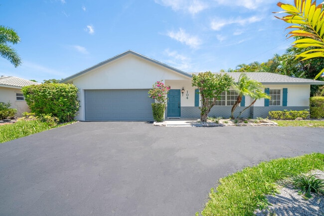 Building Photo - 104 Orchard Ridge Ln