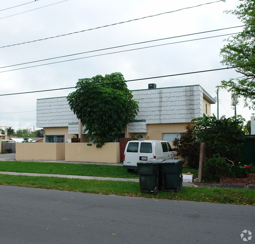 Foto del edificio - 140 NE 1st Ave