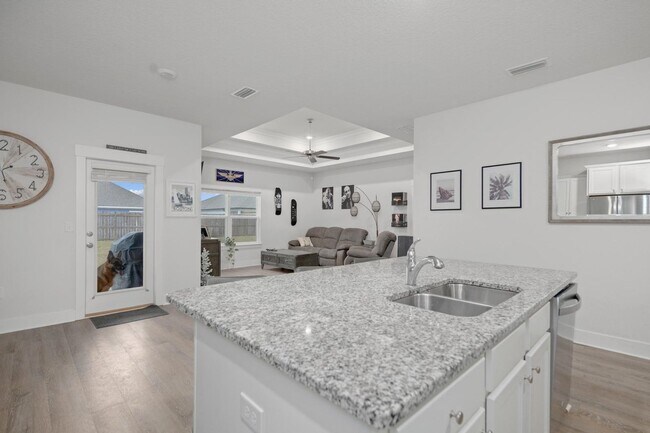 Foto del edificio - Your Gulf Breeze Dream Home Awaits in Forest Bay