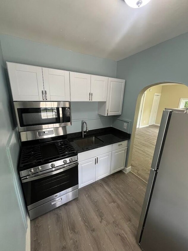 Primary Photo - Gorgeous Studio Apartment in quiet Pittsfi...