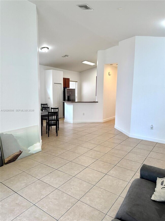 Foto del edificio - 3951 NE 11th Dr