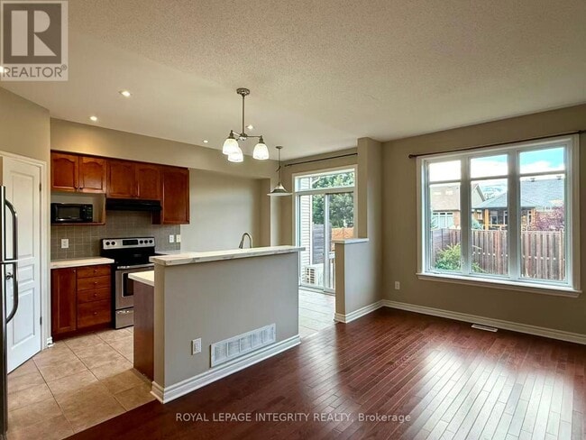 Photo du bâtiment - 949 Klondike Rd