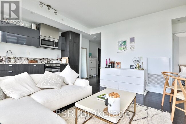 Photo du bâtiment - 290 Adelaide St W