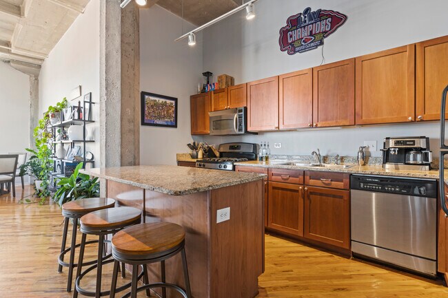 Foto del edificio - 2107 Grand Blvd