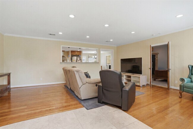 Building Photo - 9629 Maribelle Way